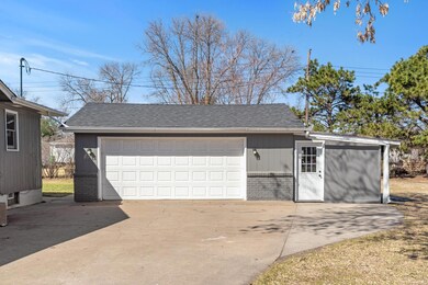 10525 Rhode Island Ave N, Brooklyn Park, MN 55445 - photo 3