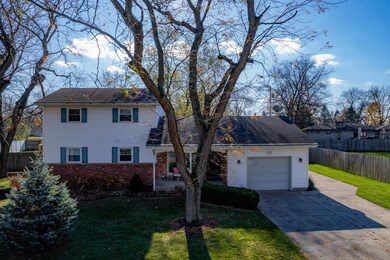 533 Magnolia Dr, Crown Point, IN 46307 - photo 3