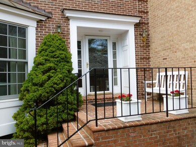 9465 Turnberry Dr, Potomac, MD 20854 - photo 3