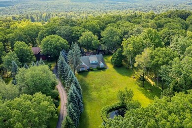 541 Marshall Rd, Fitchburg, MA 01420 - photo 2