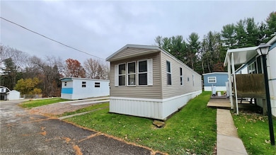 9735 Chillicothe Rd unit 54, Kirtland, OH 44094 - photo 2