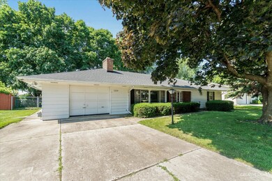 2258 Lowell St, Aurora, IL 60506 - photo 2