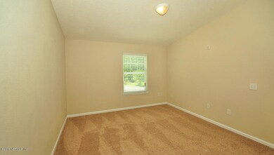 111Valencia_OwnersBed