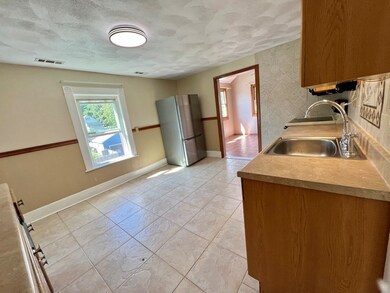 62 Poplar St unit 2, Danvers, MA 01923 - photo 6