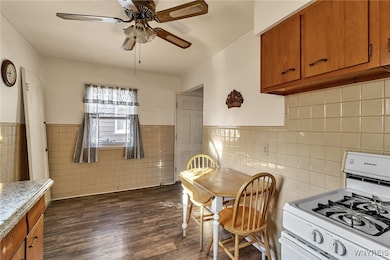 288 Vicksburg Ave, Tonawanda, NY 14150 - photo 3