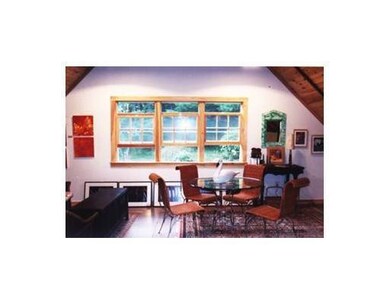 Studio/Study/Office.