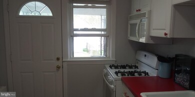 901 Elm Ridge Ave, Baltimore, MD 21229 - photo 2