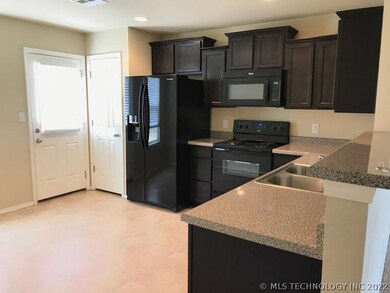 14784 S Glenn St, Glenpool, OK 74033 - photo 5