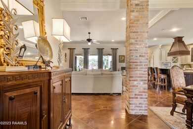 1009 Bayou Oaks Dr-5