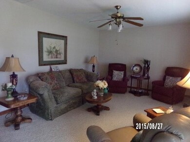 11 Acorn Dr, Harrisburg, IL 62946 - photo 2