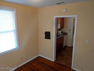 5135 Attleboro St, Jacksonville, FL 32205 - photo 7