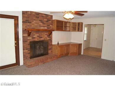 4869 Nc 704 Hwy E, Sandy Ridge, NC 27046 - photo 5