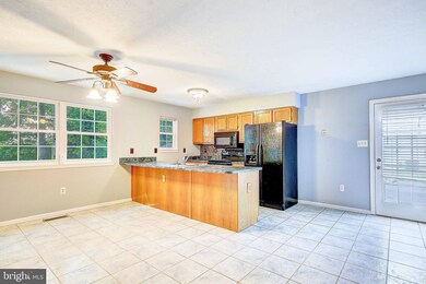 25977 Shenandoah Dr, Mechanicsville, MD 20659 - photo 6