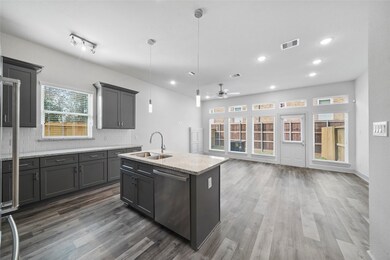 7242 Saint Augustine St unit A, Houston, TX 77021 - photo 7