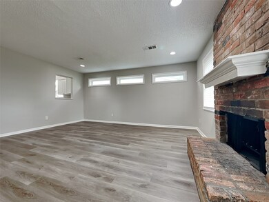 4810 Algernon Dr, Spring, TX 77373 - photo 2