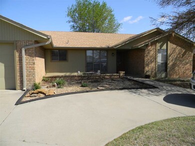 2517 Leigh St, Duncan, OK 73533 - photo 2