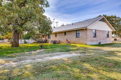 1303 County Road 4797, Springtown, TX 76082 - photo 6