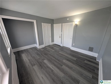 2nd floor front