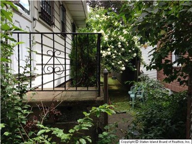 116 Dudley Ave, Staten Island, NY 10301 - photo 4