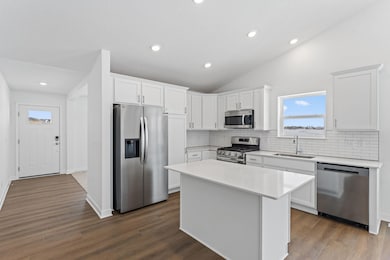 8460 Farmstead Cir NE, Monticello, MN 55362 - photo 3