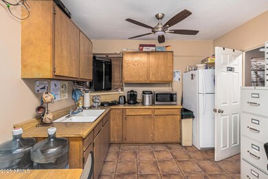 1805 N 16th St, Phoenix, AZ 85006 - photo 6