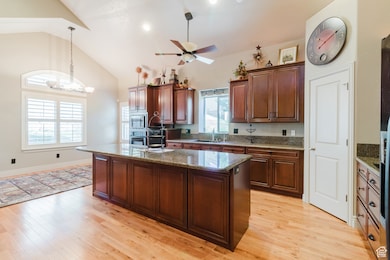 9078 Renaissance Dr, Pleasant Grove, UT 84062 - photo 3