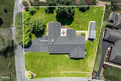 408 Garmon Dr (1 of 83)
