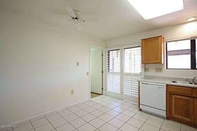 Kitchen Eating Area