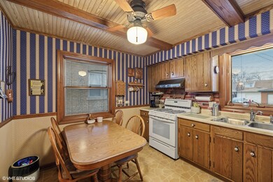 755 Portsmouth Ave, Westchester, IL 60154 - photo 6