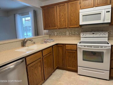 5634 E 40th Ave unit F103, Anchorage, AK 99504 - photo 5