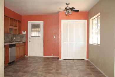 Kitchen / Dining Area