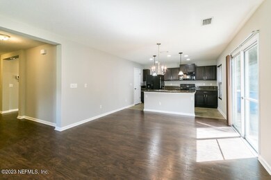 12190 Alexandra Dr, Jacksonville, FL 32218 - photo 5