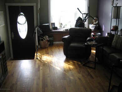 102 N Railroad Ave, Staten Island, NY 10304 - photo 3