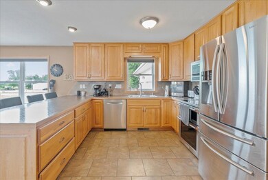 1334 10th St, Jesup, IA 50648 - photo 4