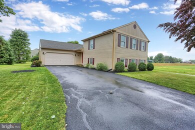 226 Pine Ln, New Holland, PA 17557 - photo 2