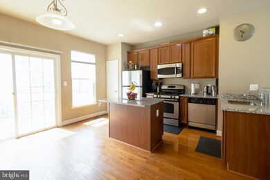 4308 Potomac Highlands Cir, Triangle, VA 22172 - photo 2