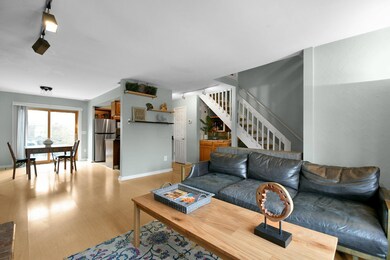 8-web-or-mls-4745-middletowne-st