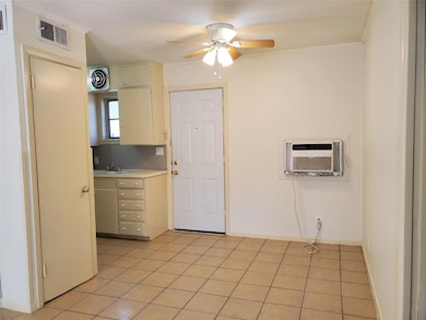 3202 Grooms St unit E, Austin, TX 78705 - photo 6