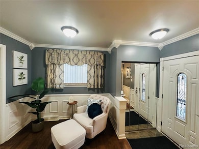 114 Lyons Dr, Troy, MI 48083 - photo 3