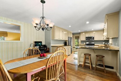 53 Mayhew Rd, Attleboro, MA 02703 - photo 6