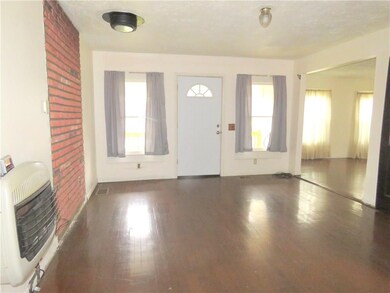 NEW Front Entry Door * REAL Wood Floors!