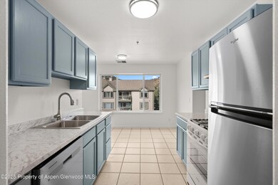 06-794CastleValleyBlvd_25051406