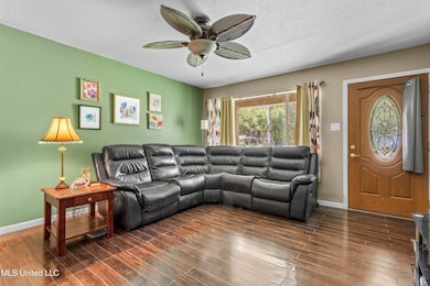 9120 Tammy Ln, Moss Point, MS 39562 - photo 3