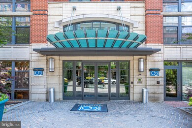 Clarendon 1021 unit 948, Arlington, VA 22201 - photo 3