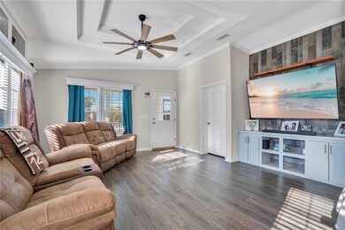 3938 Breakwater Dr, Oviedo, FL 32765 - photo 5