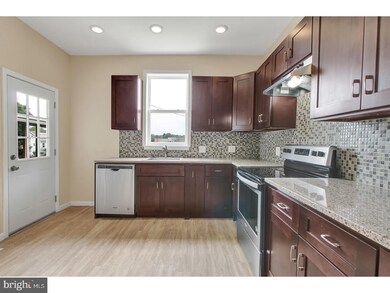 29 N 3rd St, Womelsdorf, PA 19567 - photo 4