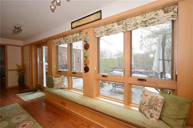 Window seating for easy entertaining