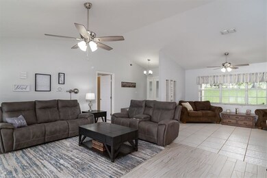 18 Victory Way, Lake Placid, FL 33852 - photo 4