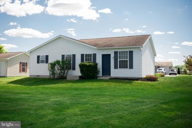 1 Nuthatch Ct E, Bechtelsville, PA 19505 - photo 2