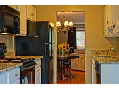 186 Bartemus Trail unit U49, Nashua, NH 03063 - photo 7